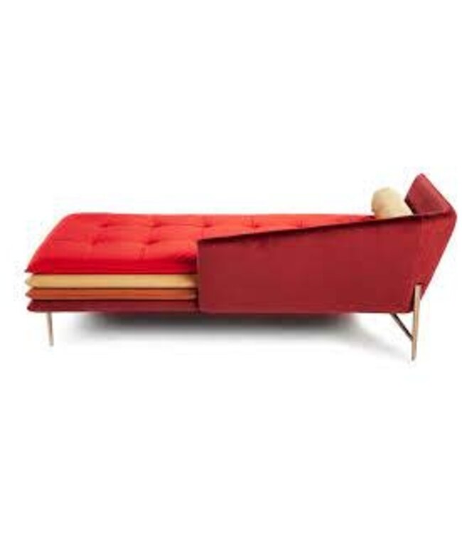 MATER FAMILIAS DAYBED.