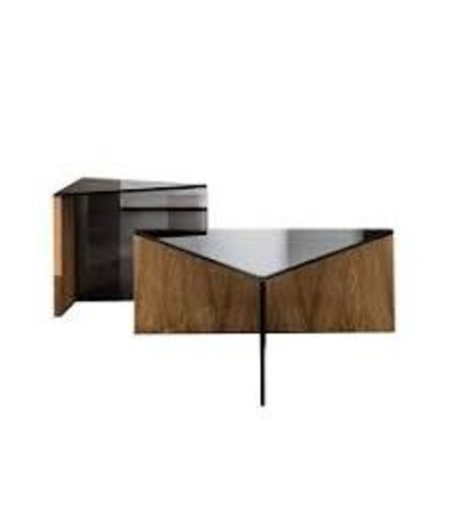 REGOLO TRIANGULAR COFFEE TABLE.