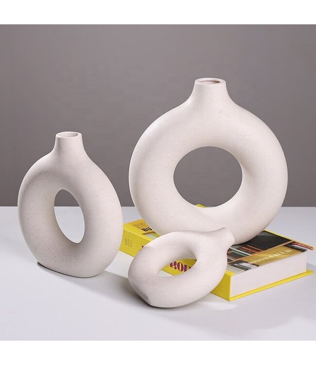 RING SHAPE ART VASE SET OF THREE - MATTE WHITE