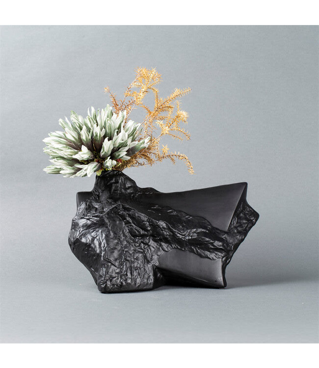 NATURAL STONE VASE