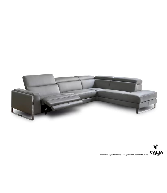 PIERRE LEATHER SECTIONAL WITH 1 MOTION SEAT.