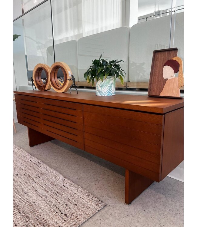 HAKO SIDEBOARD