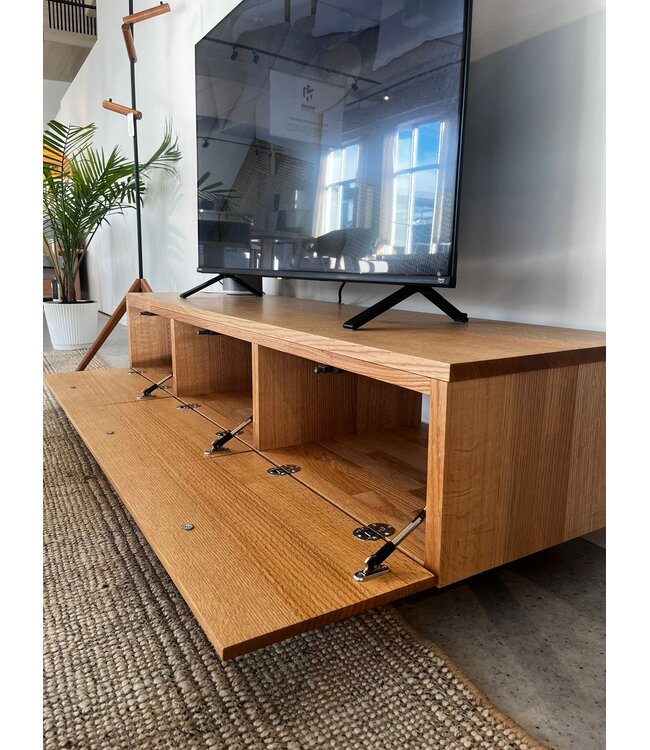 KUKAN TV UNIT