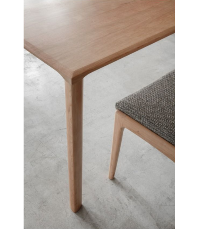 KENICHI DINING TABLE