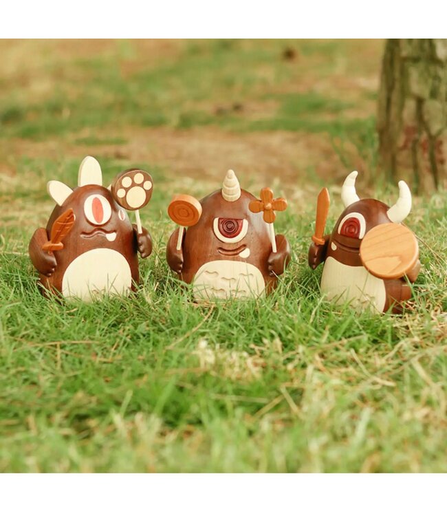 MONSTER WOOD ART