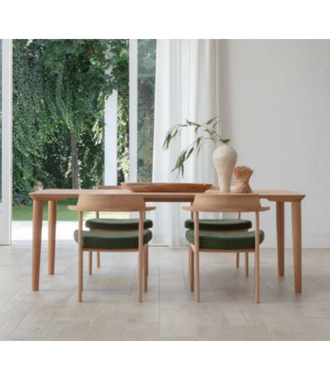 HIROKO LARGE CHAIR