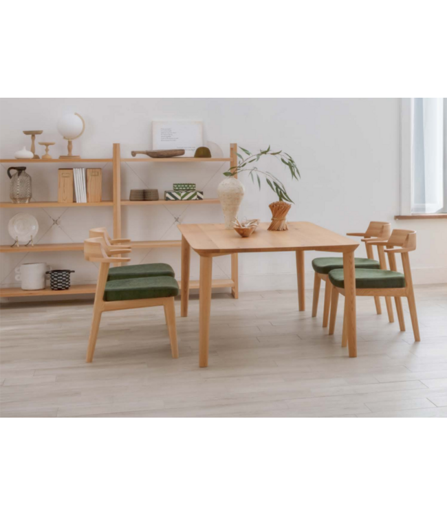 HIROKO LARGE CHAIR