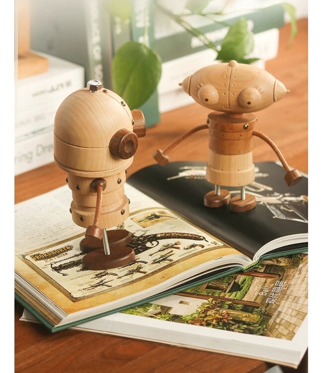 Neo and Luna Wooden Robot