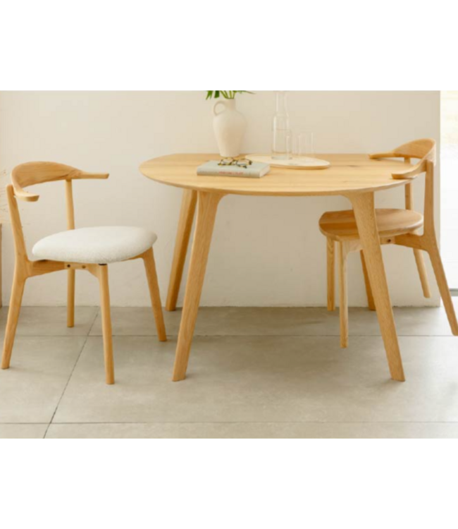 MANGETSU DINING TABLE