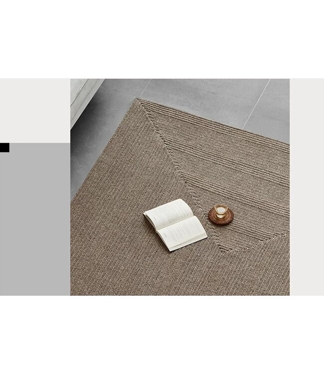 NAGI AREA RUG