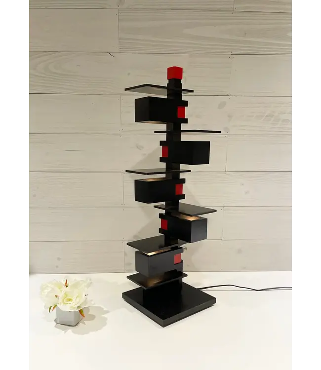 TALIESIN 3 TABLE LAMP
