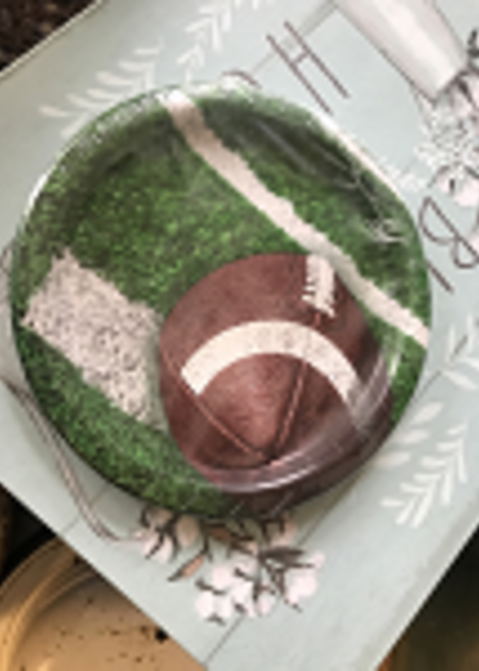 TAILGATE FOOTBALL RUSH PLATE