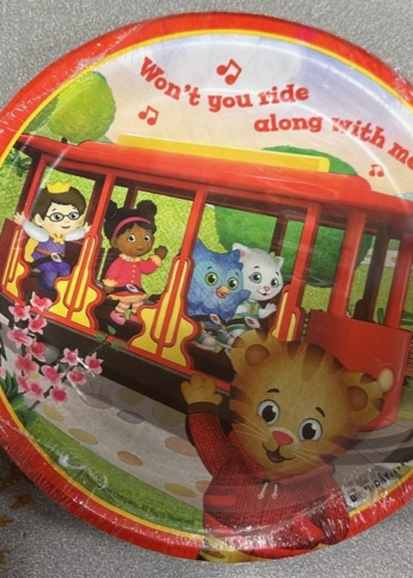 Daniel Tiger's Neighborhood Dessert 8ct Plate