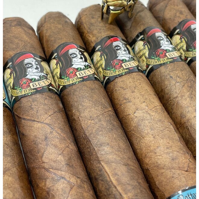 Deadwood Fat Bottom Betty Robusto 54 x 5