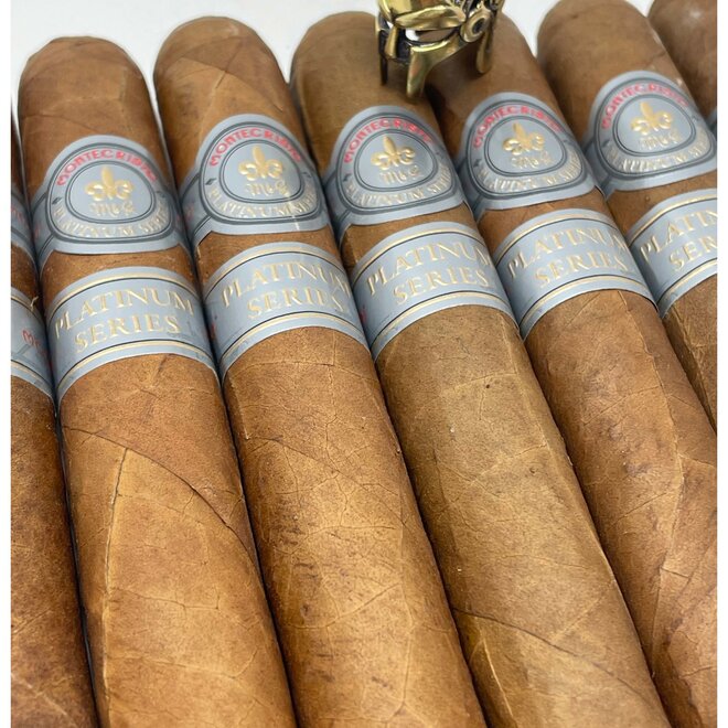 Montecristo Platinum No. 2 (Belicoso) 52 x 6⅛
