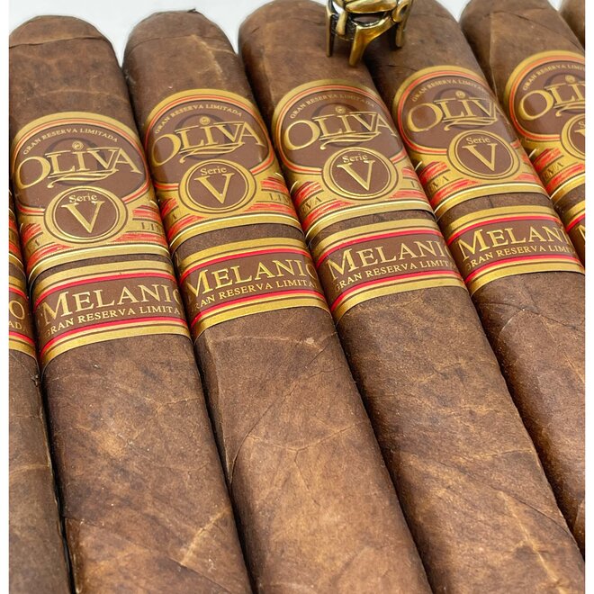 Oliva Serie V Melanio Double Toro 60 x 6