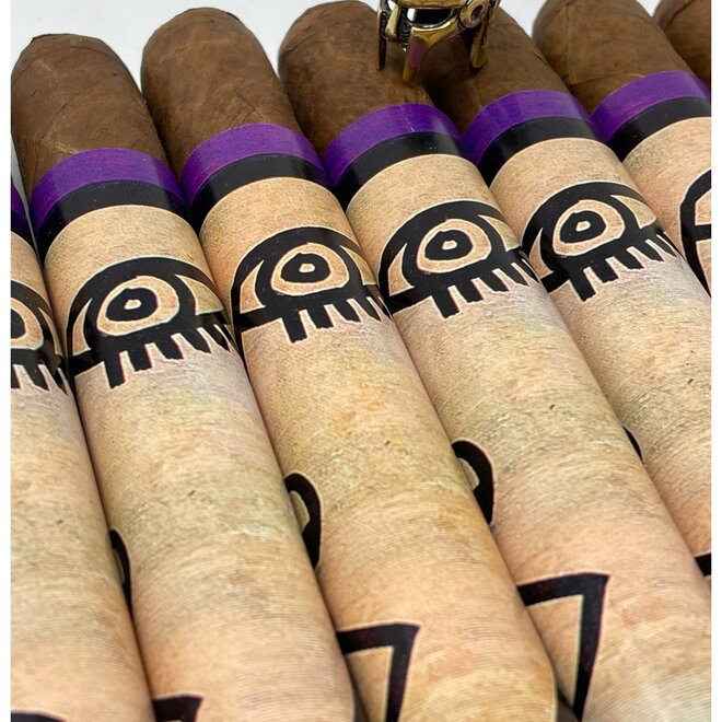 Oscar Valladares Ciseron Edition Toro Green 2