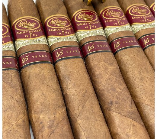Padron 1964 Family Reserve Natural