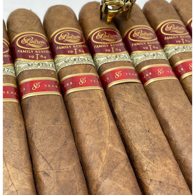 Padron 1964 Family Reserve 85 Years Natural 50 X 5 1/4