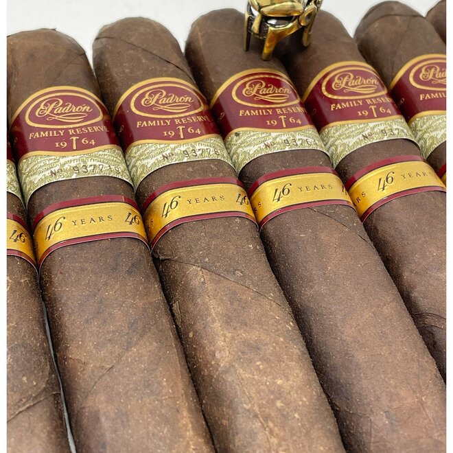 Padron 1964 Family Reserve 46 Years Maduro 56 X 5 1/2