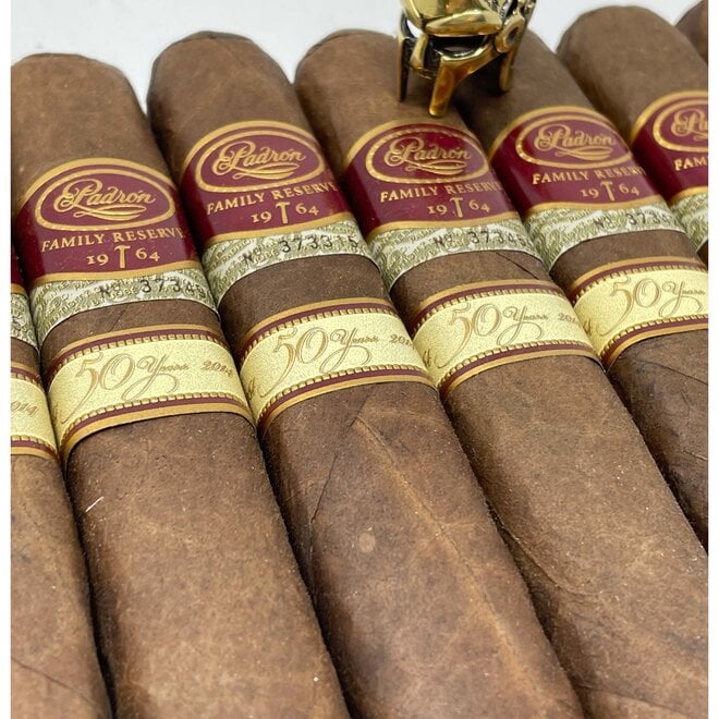 Padron 1964 Family Reserve 50 Years Maduro 54 X 5