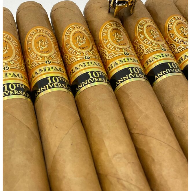 Perdomo Reserve 10th Anniversary Champagne Connecticut Torpedo 7 X 54