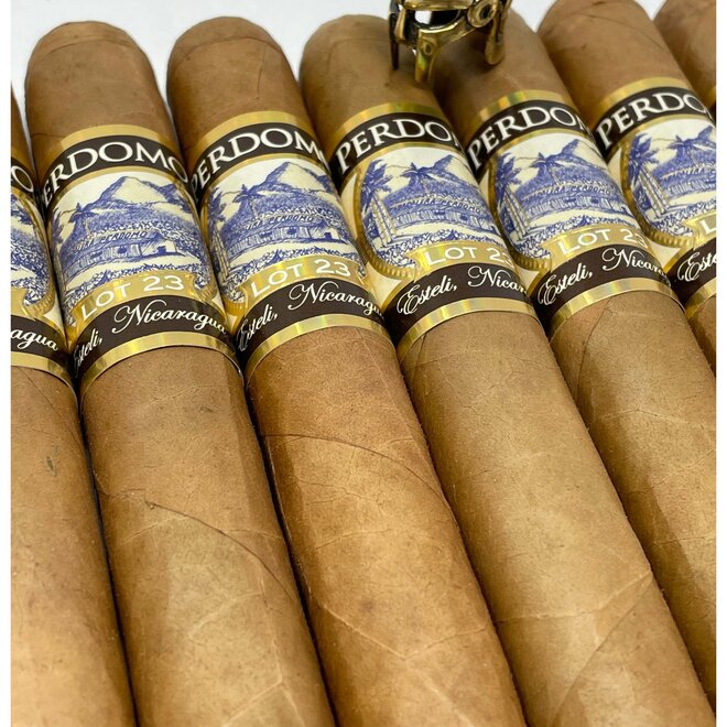 Perdomo Lot 23 Connecticut Gordito 4 1/2 X 60