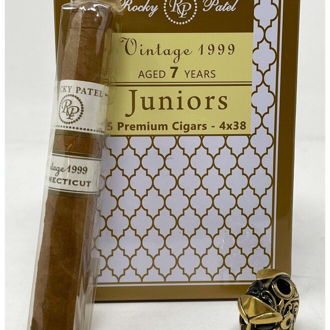 Rocky Patel Vintage 1999 Connecticut Juniors 4 X 38