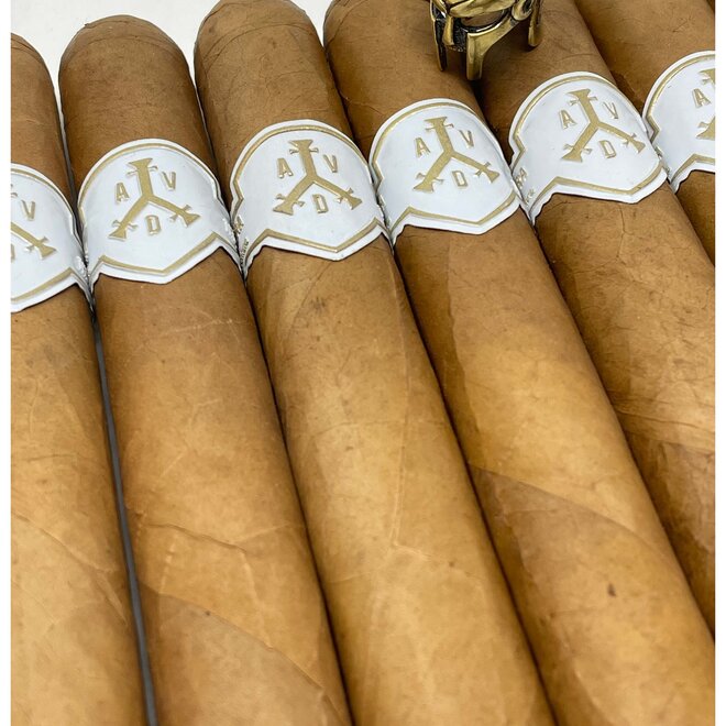 Adventura Queen's Pearls Lancero 40 x 7