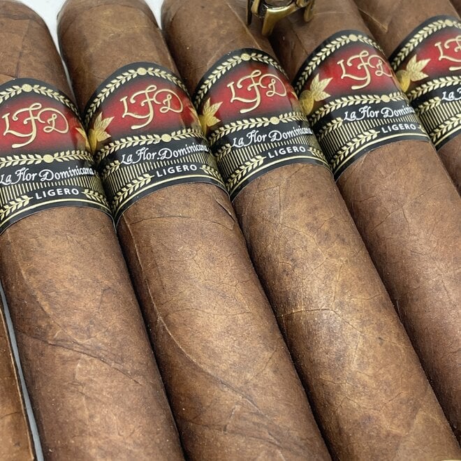 La Flor Dominicana L-Granú 64 X 6