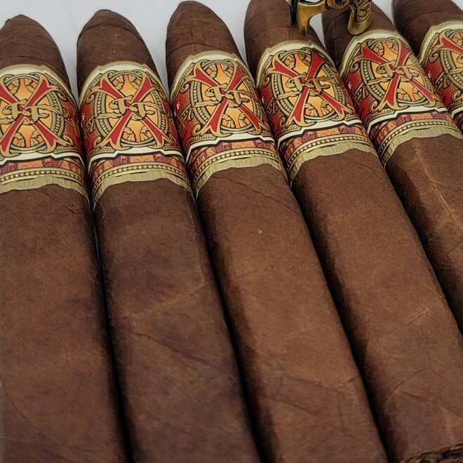 Fuente Fuente Opus X PerfecXion 77 Shark 52 x 5 1/2