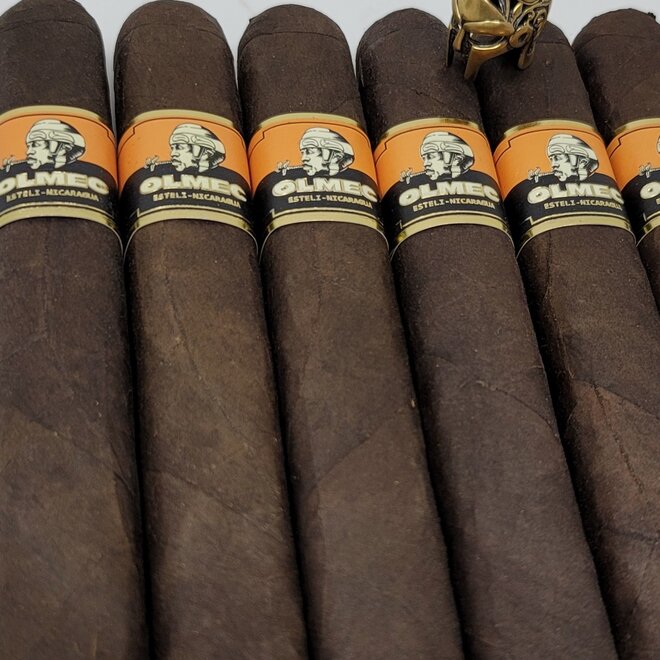 Foundation Olmec Maduro Toro 52 x 6