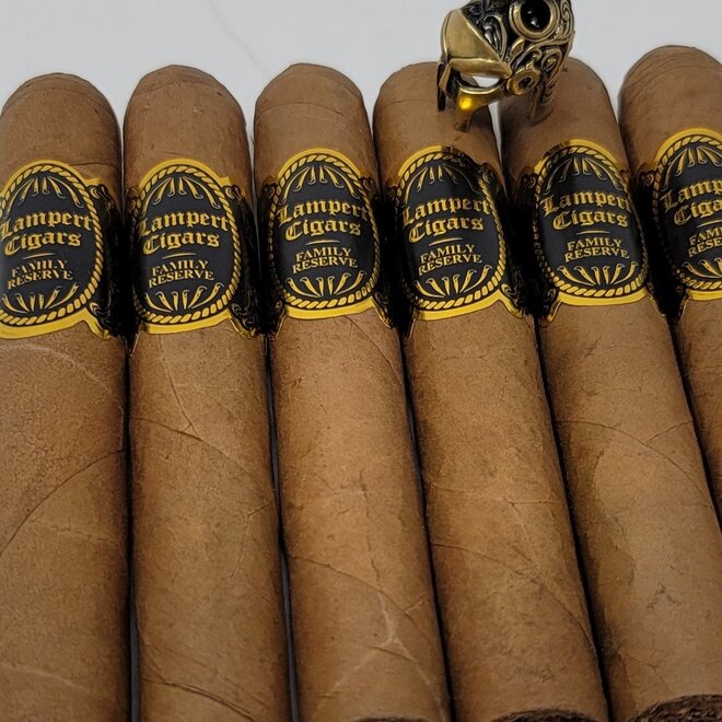 Lampert Family Reserve 2021 Robusto 52 x 5
