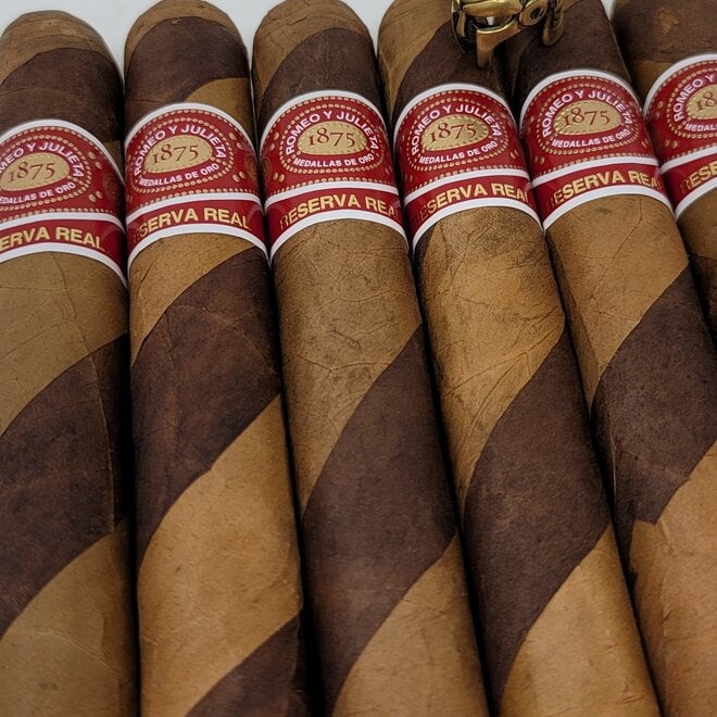 Romeo y Julieta Reserva Real Twisted Toro 54 x 6