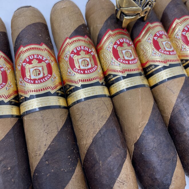 Arturo Fuente Hemingway Natural Between the Lines 46 x 4¼