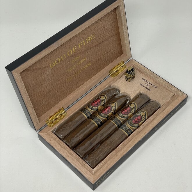 GOF KKP Special Reserve Assortment of 4 Cigars in Black Travel Humidor