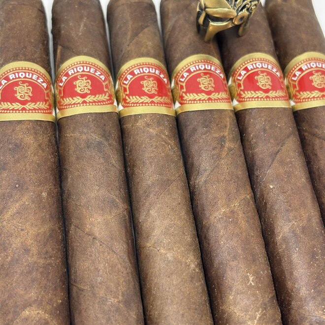Tatuaje La Riqueza SE 2024 44 x 6⅜