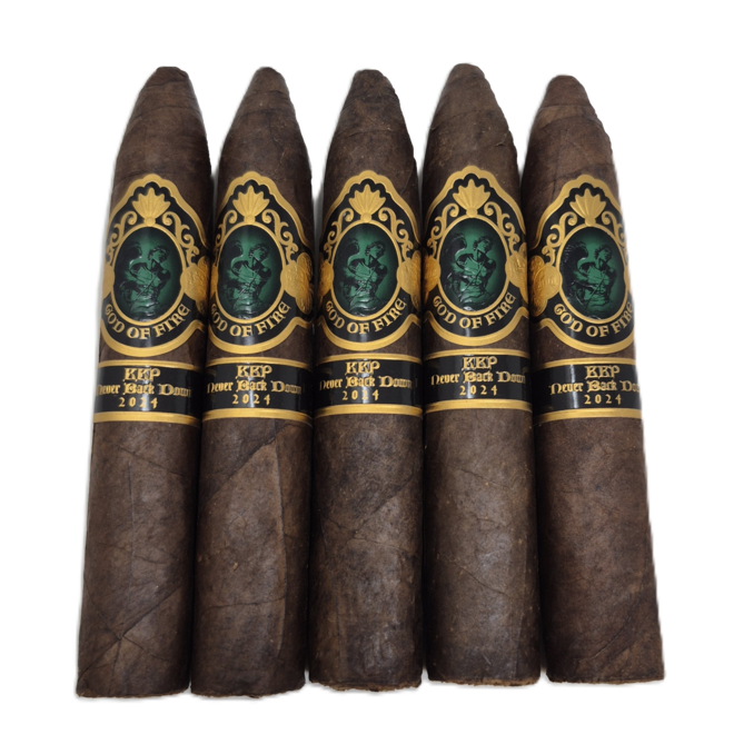 GOF KKP Never Back Down Piramide 58 58 x 5¼