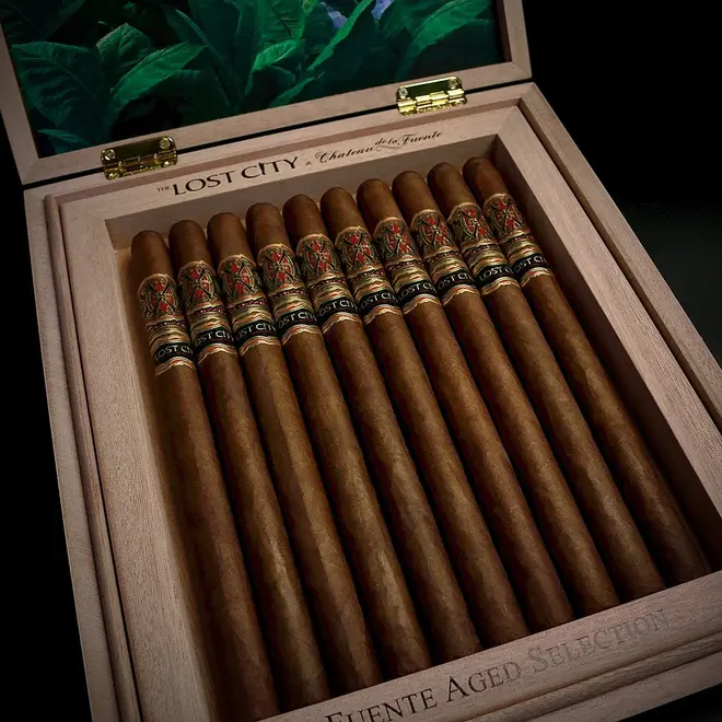 FFOX The Lost City Carlito's A 47 x 9¼