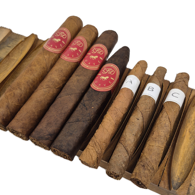 La Flor Dominicana 2025 Suave Experience - 4 Cigars + Tasting Kit