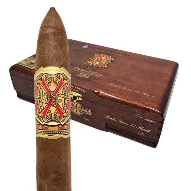 Fuente Fuente Opus X PerfecXion 77 Shark 52 x 5½