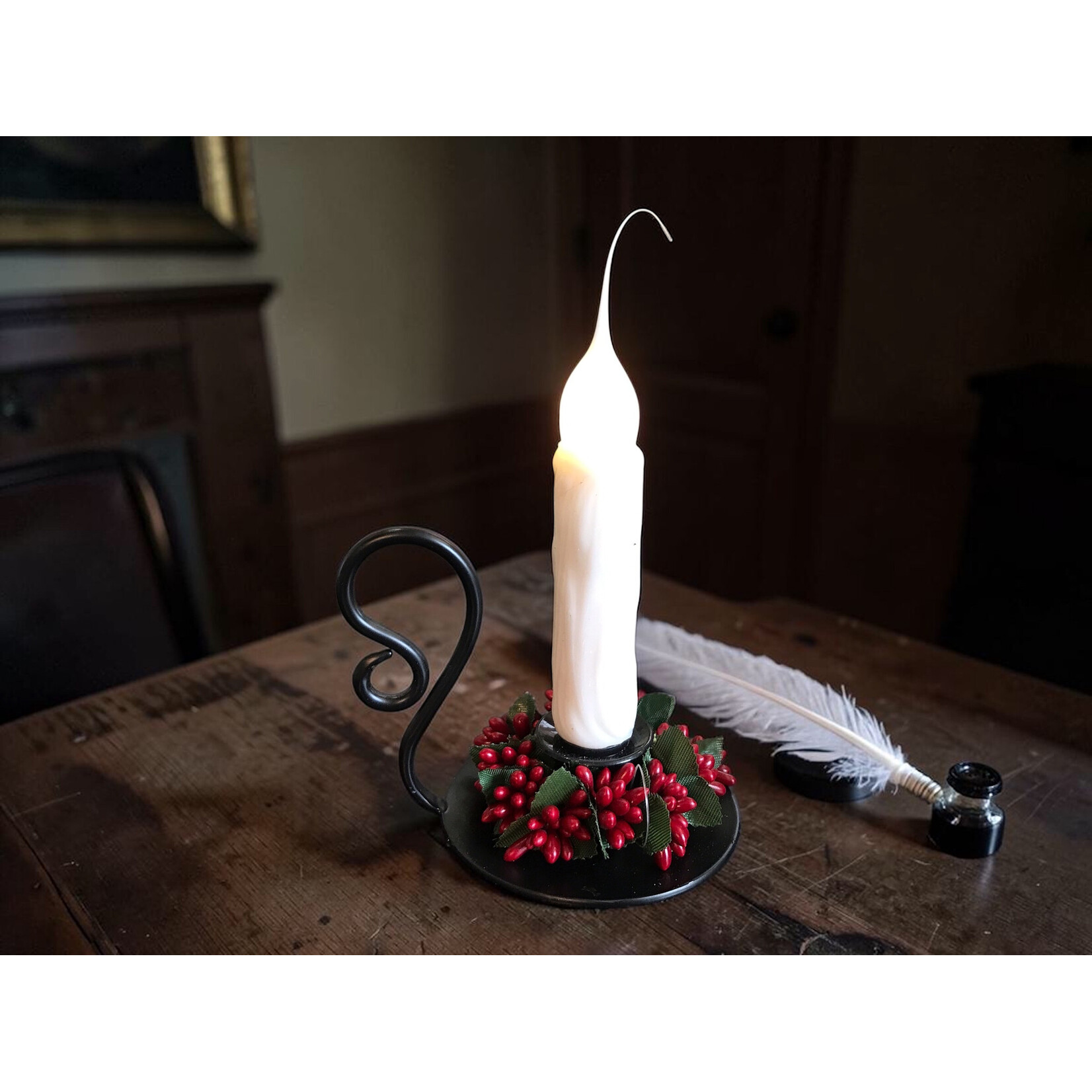 Colonial Tabletop White Candle with remote
