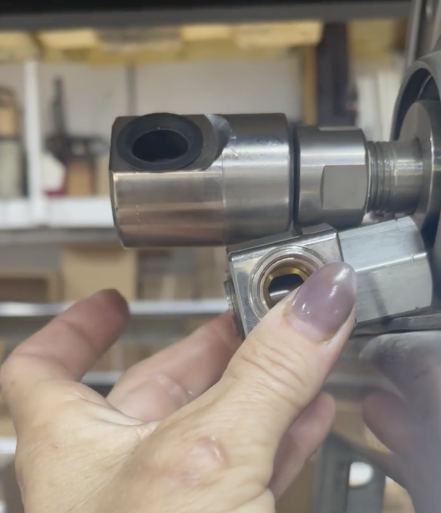#TricksoftheTrade - Mosmatic 90 Deg Hose Reel Swivel