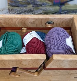WRW yarn box "Mildred" 12"