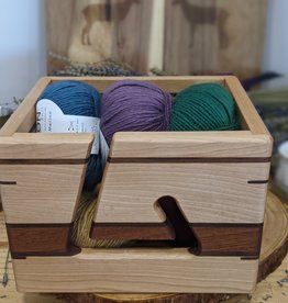 Wood Rob Wright WRW yarn box "Vera" 8"