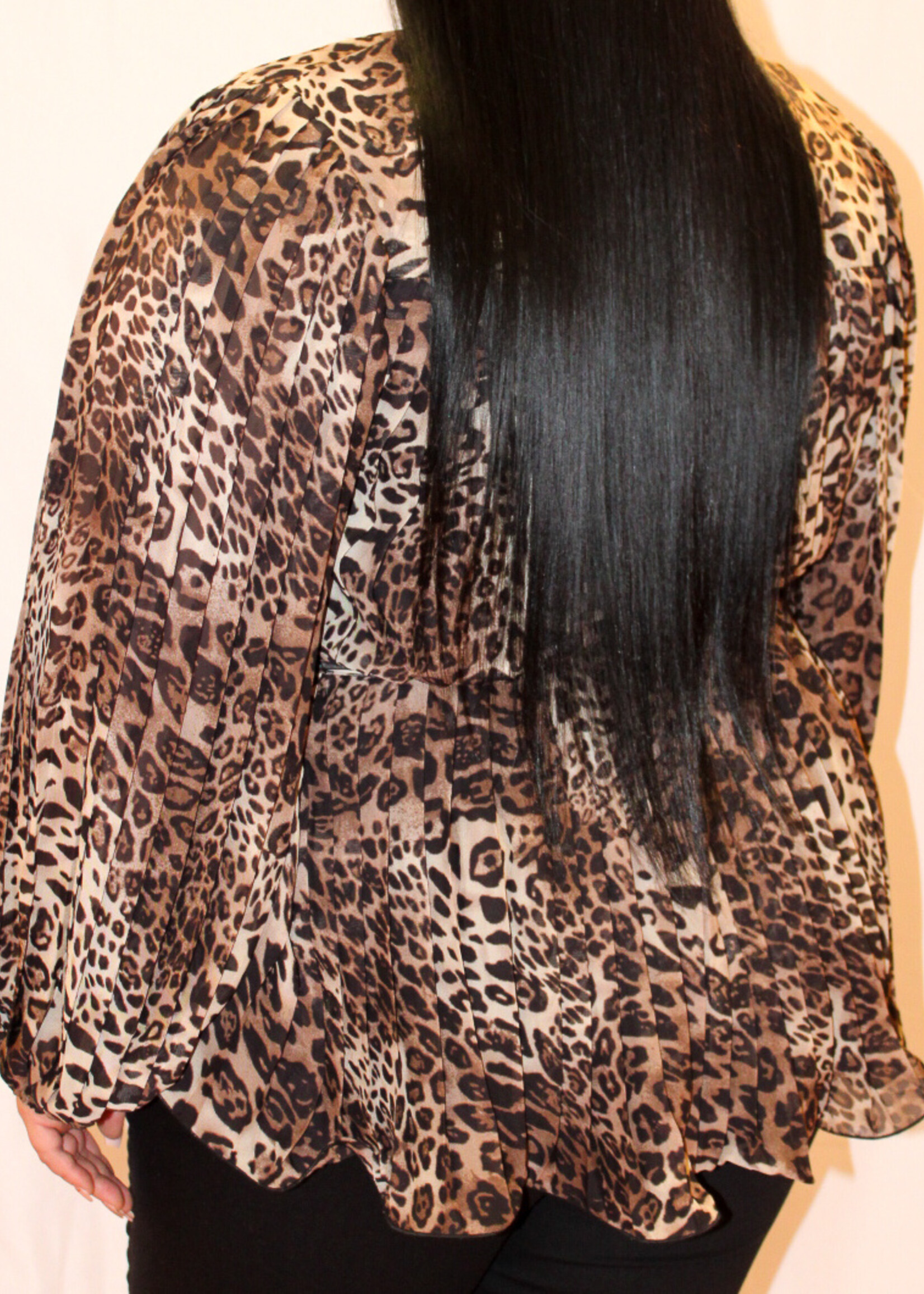 Plus tie dye leopard printed button closure top