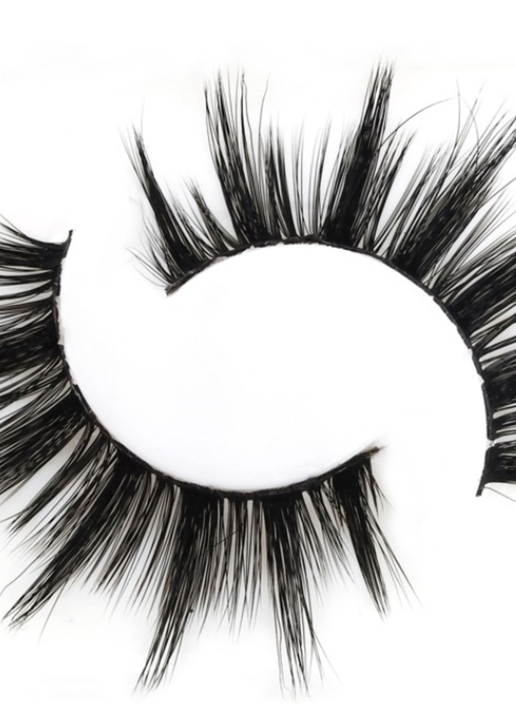 Adamaris Eyelashes