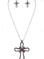 Bendecida Necklace Set