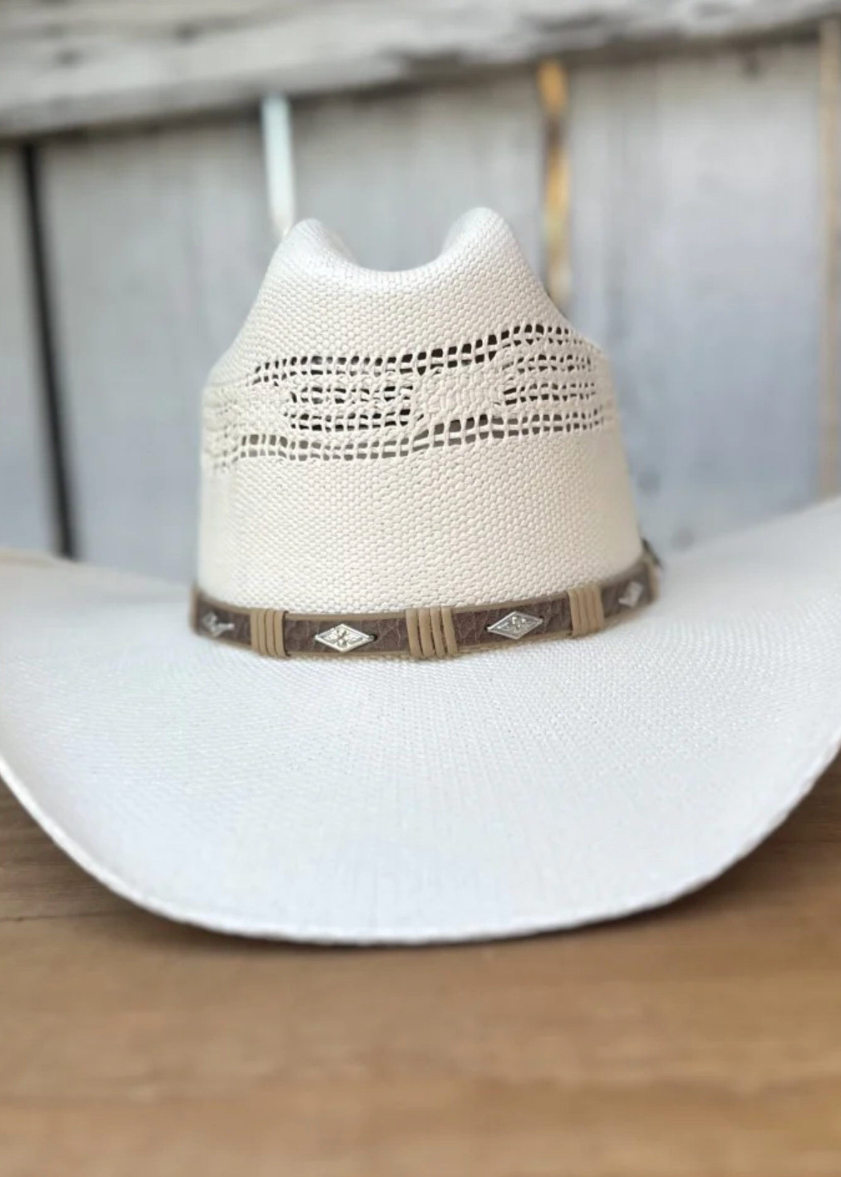 10X Sombrero Bangora "Mustang"