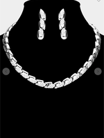 Modest Elegance Necklace Set